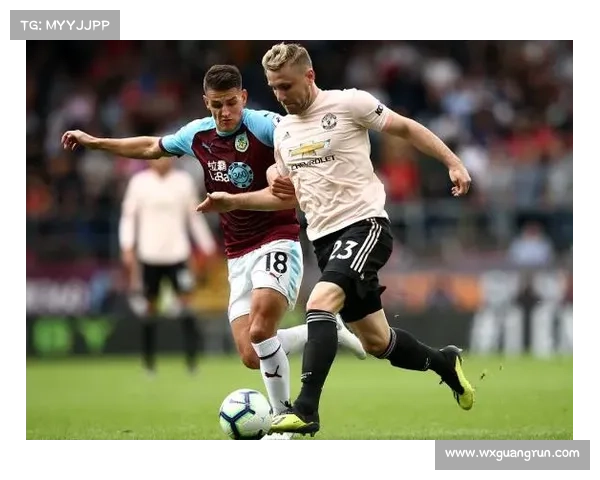 从多重因素解析卢卡库当年为何坚定选择加盟曼联的深层原因